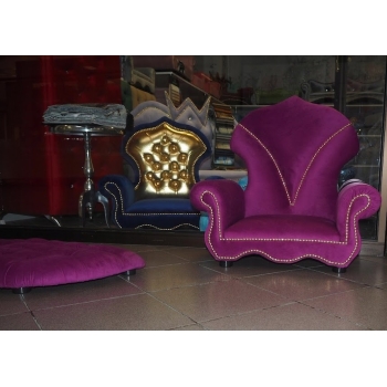 Mały welurowy fotel tron - 100 kolorów do wyboru